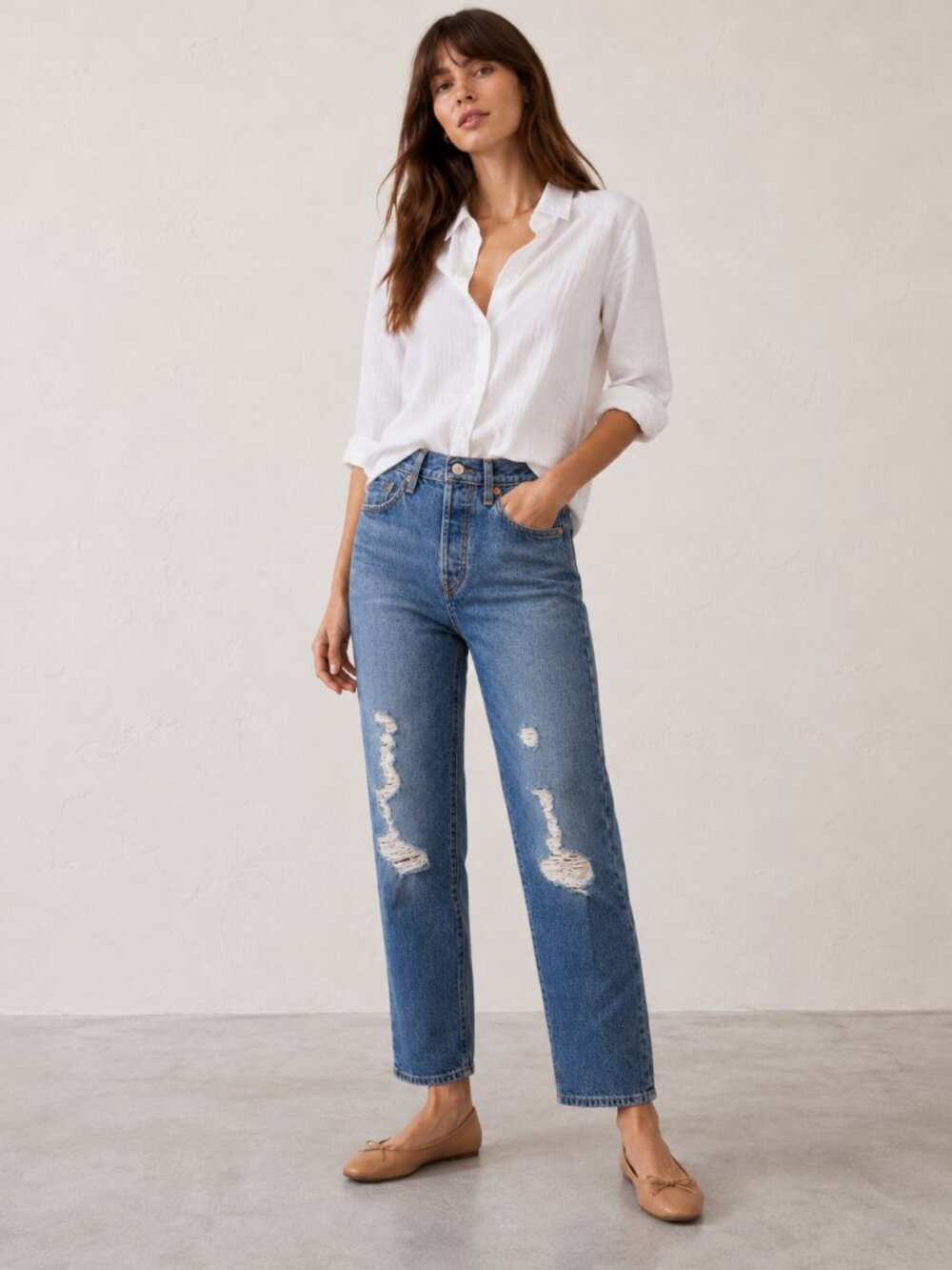 Levi’s Premium Wedgie Straight Jeans 26 Medium Wash Distressed Button Fly